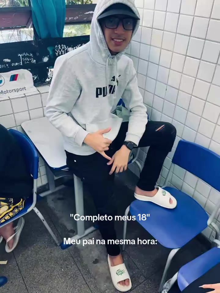 @_Araujo_7f&eacute;_