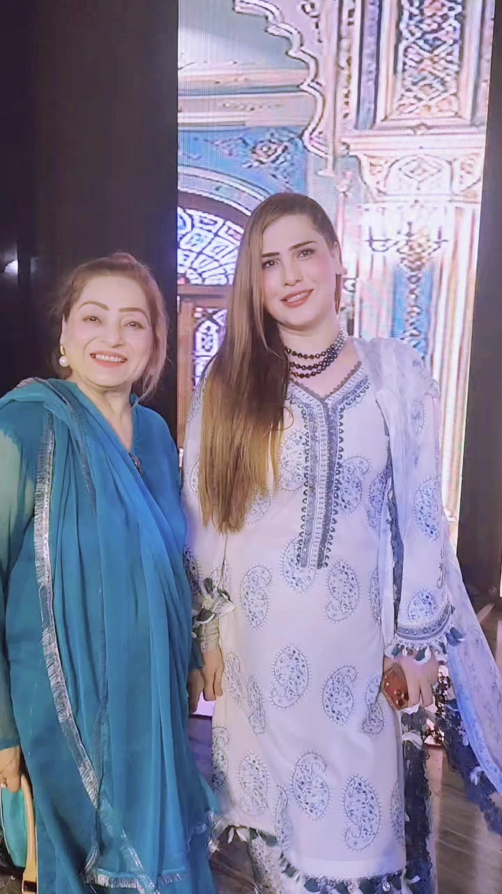 @Durdana Rehman