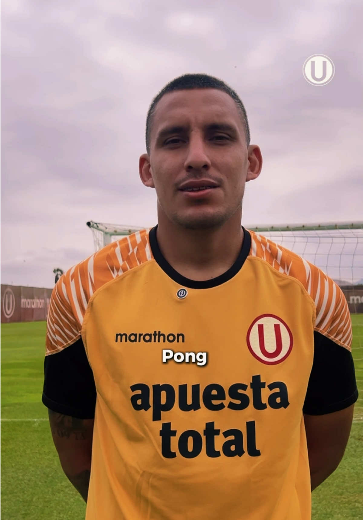 @Universitario