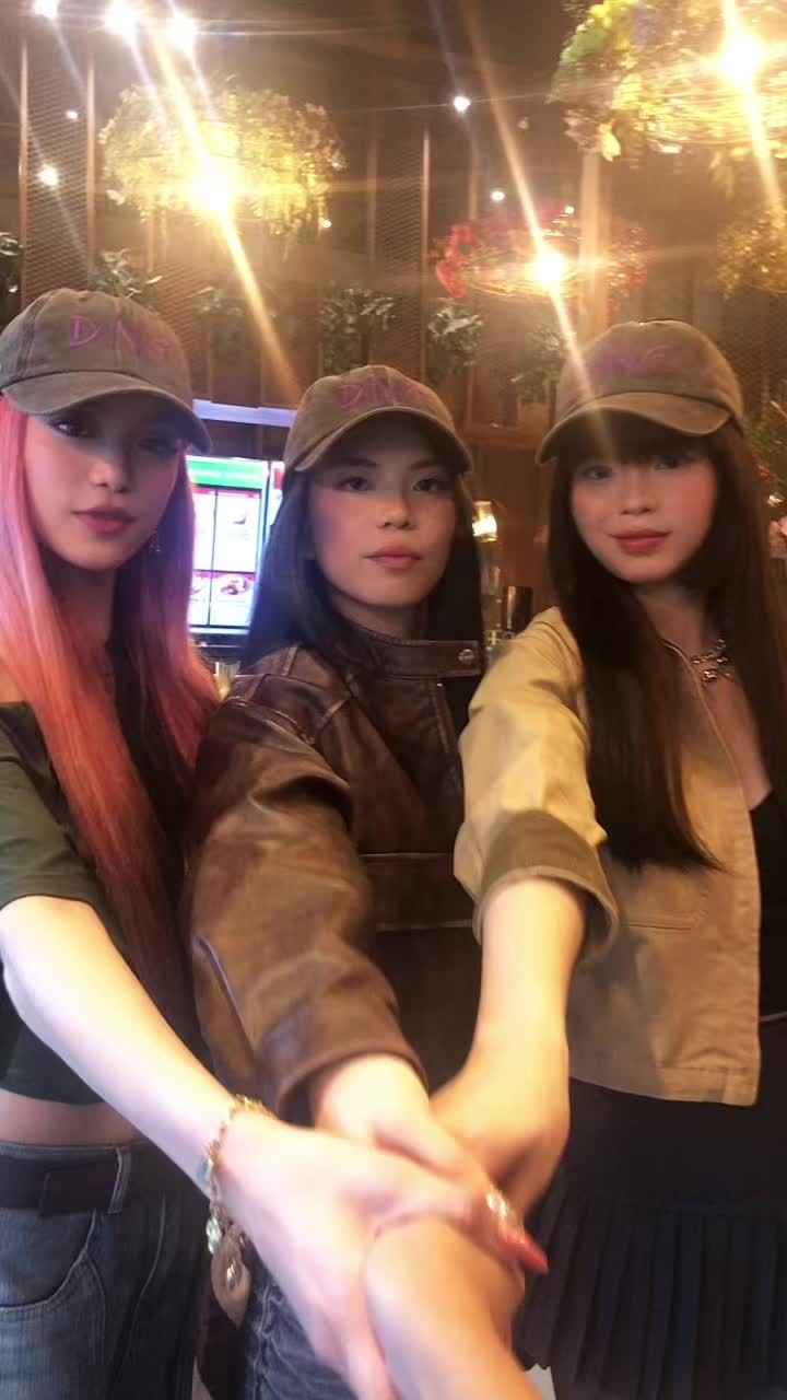 @mychaaaa_