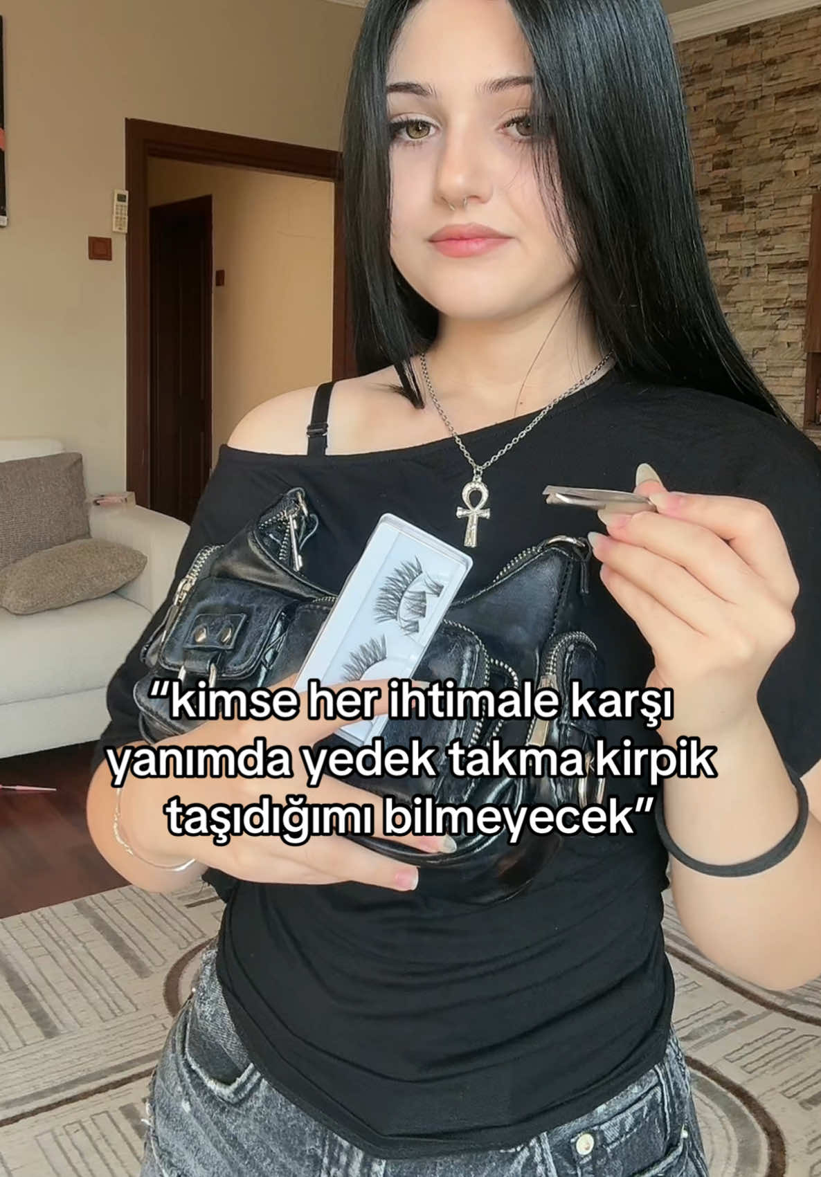 @alminadirenn