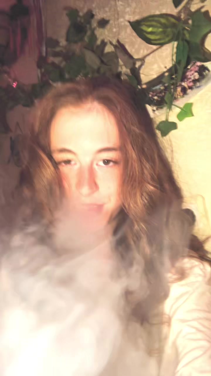 @queen_79_