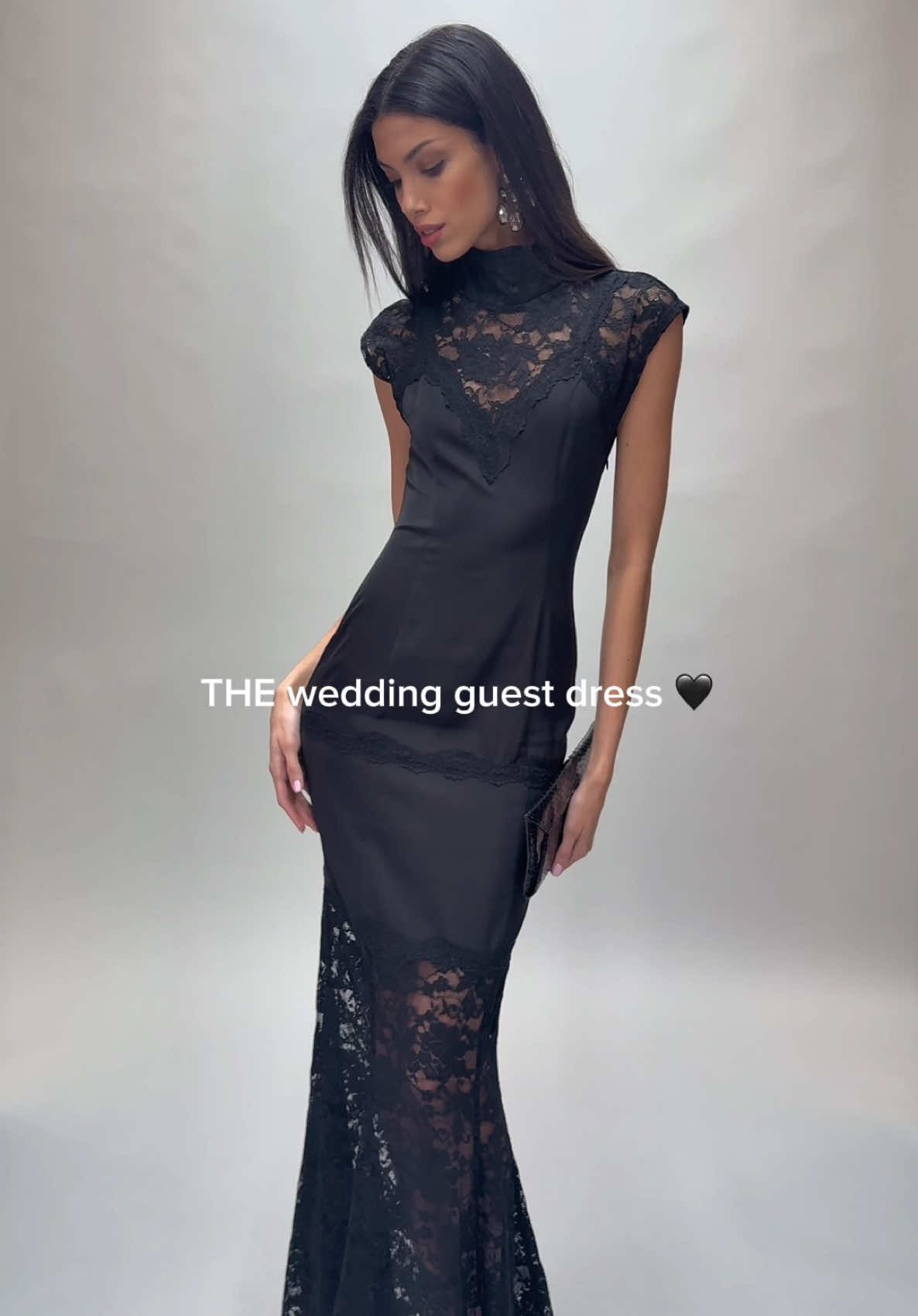 @Elie Tahari