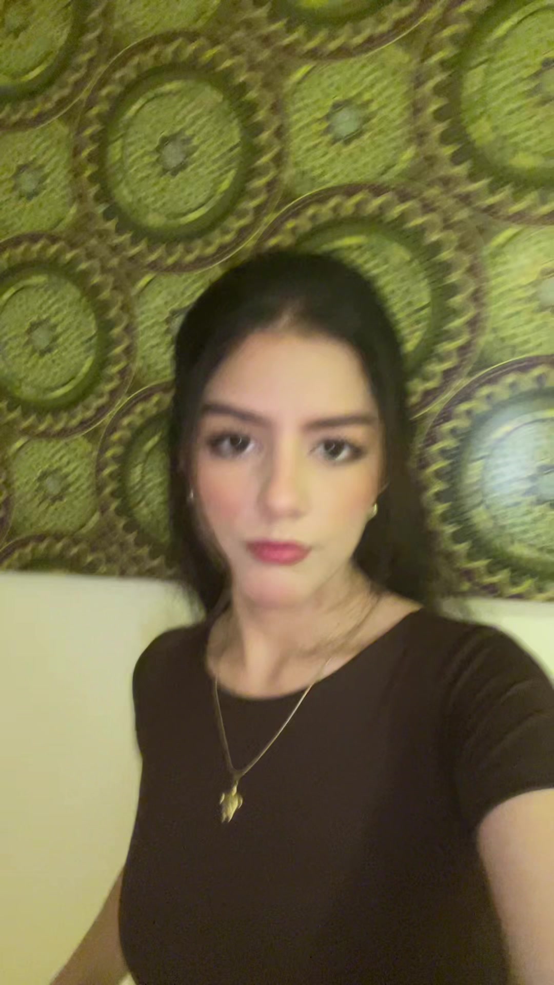 @hilaryholic