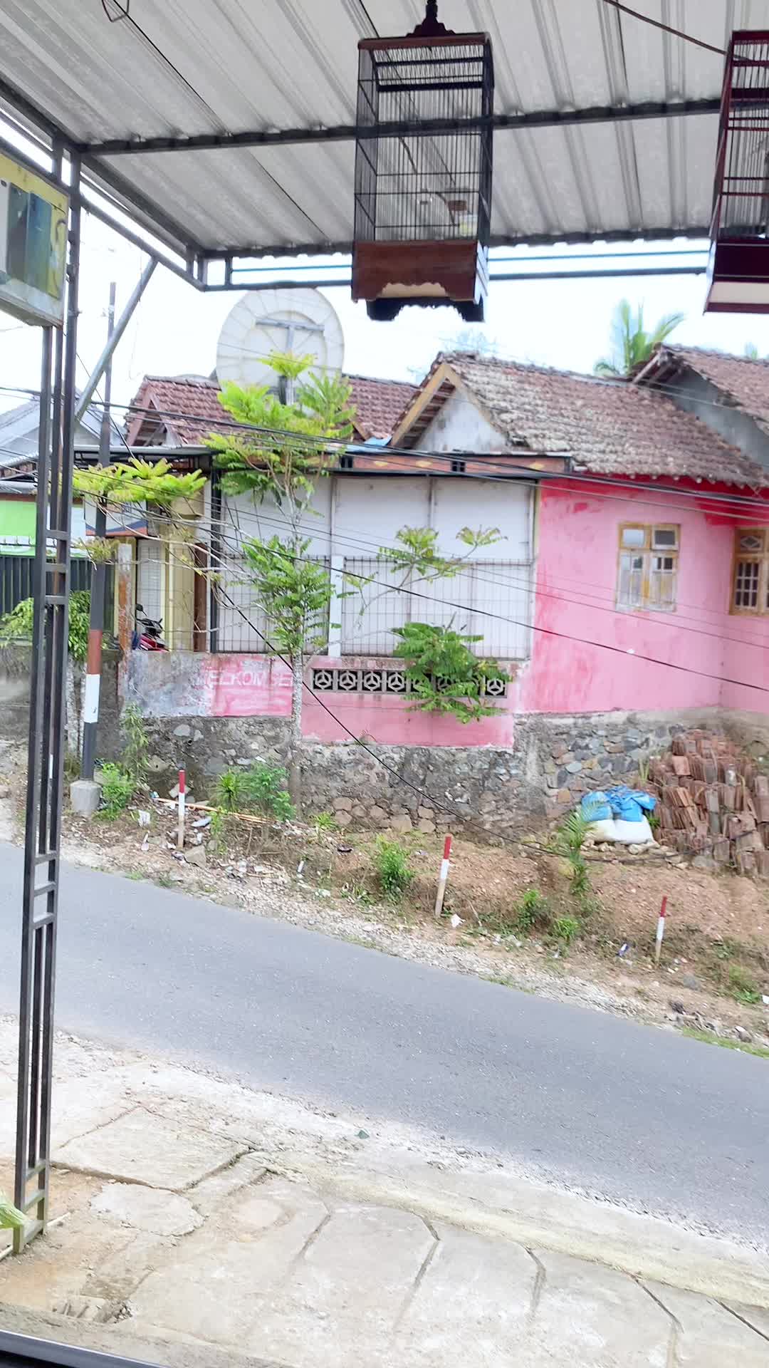 @HV PhoneCell Pacitan