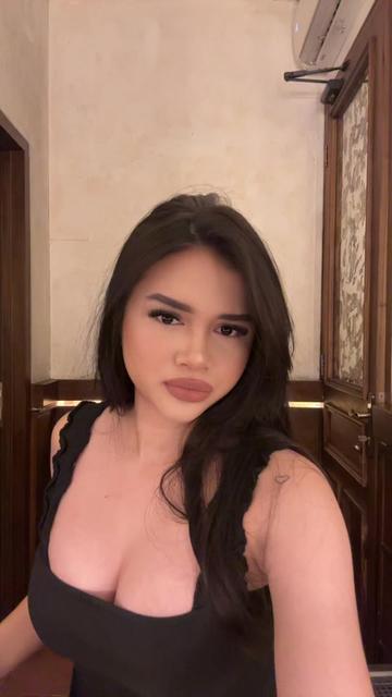 @wassuprachel 👀