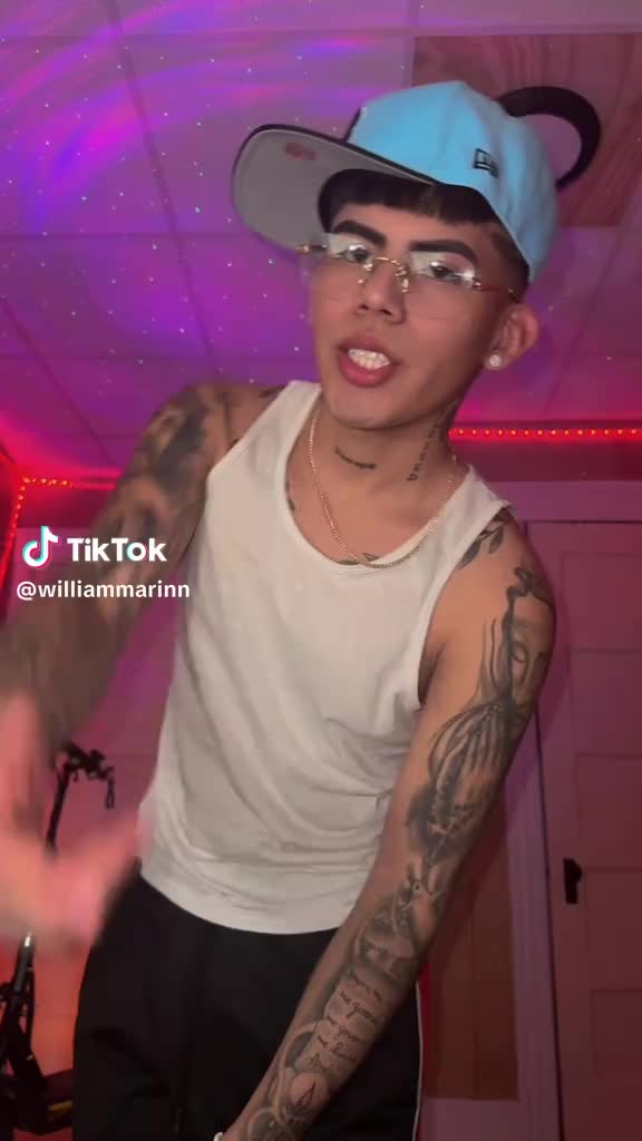 @Jennifer tik tok baila 21