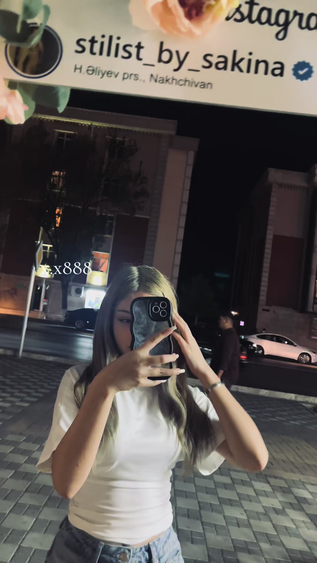 @𝐗