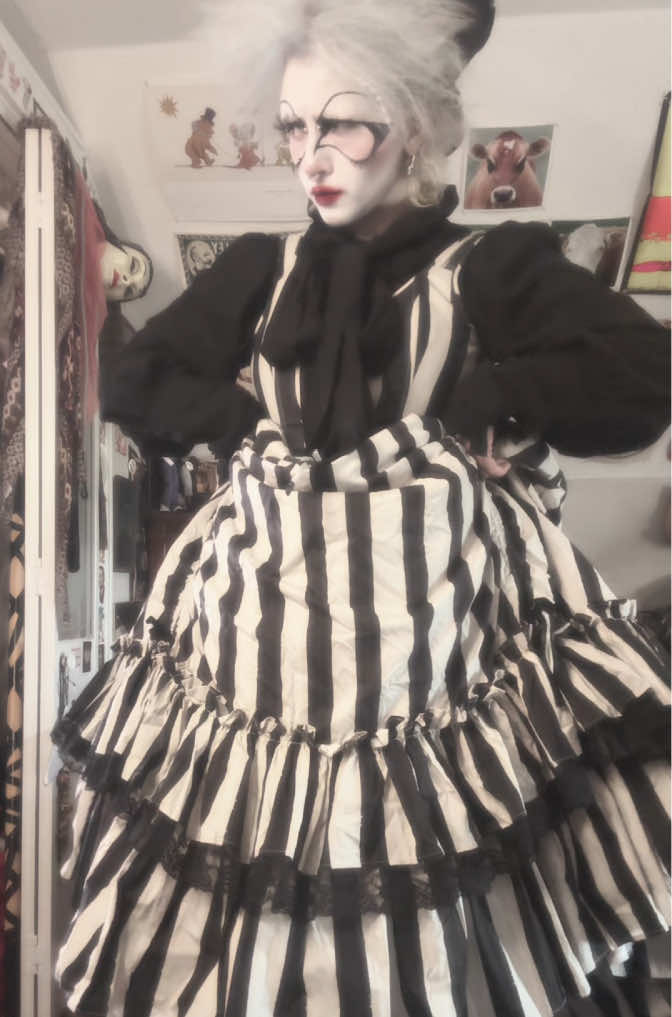 @dollygoth666
