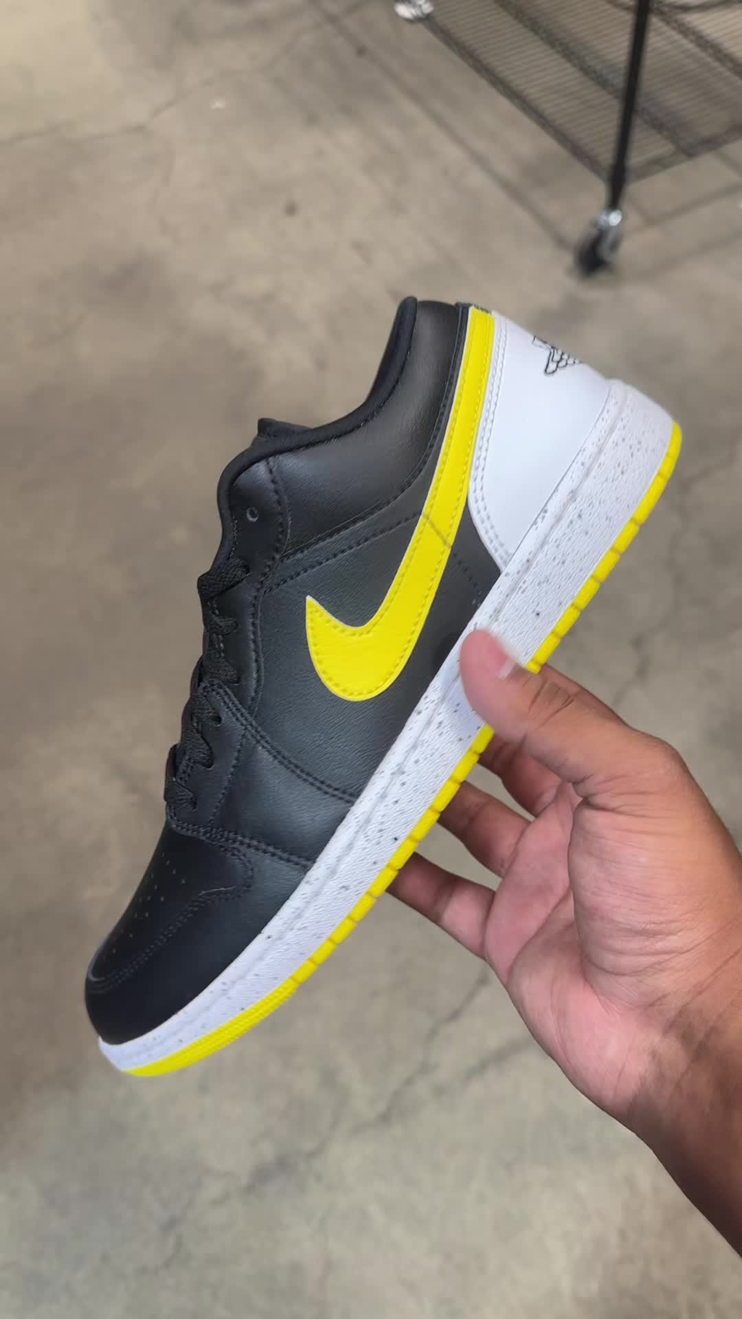 @Trending Sneakers