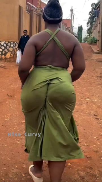 @Miss curvy 🥰