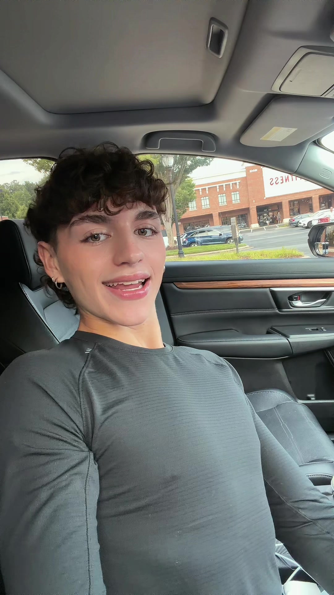 @xavierw_hall