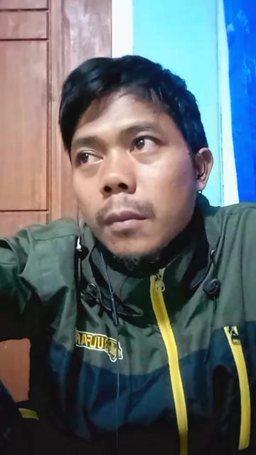 @yush