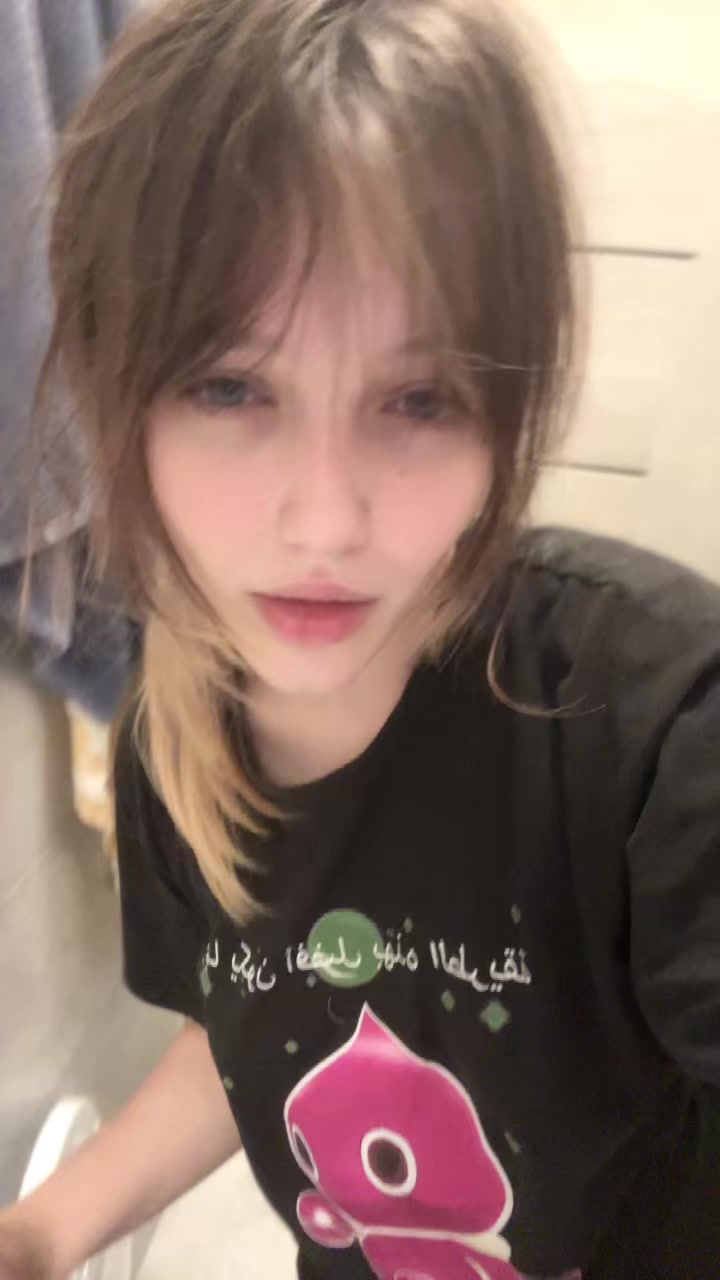 @алиня оу