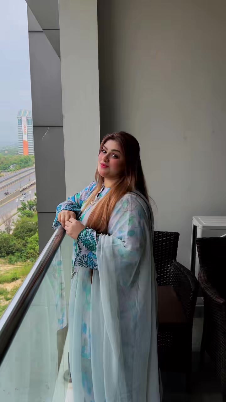 @iqra_khan