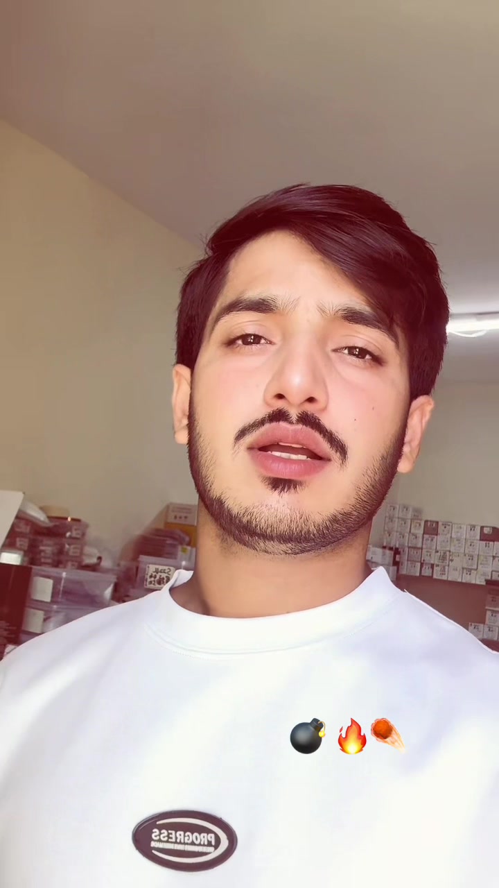@🇵🇰Mr LĄÅÐÏ🇦🇪
