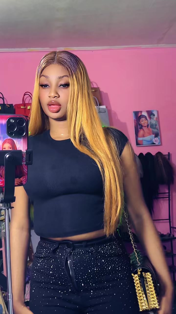 @𝐿𝒶 𝒹.𝑜𝓇 6𝓍 𝒞𝒶𝓃𝑜𝓃