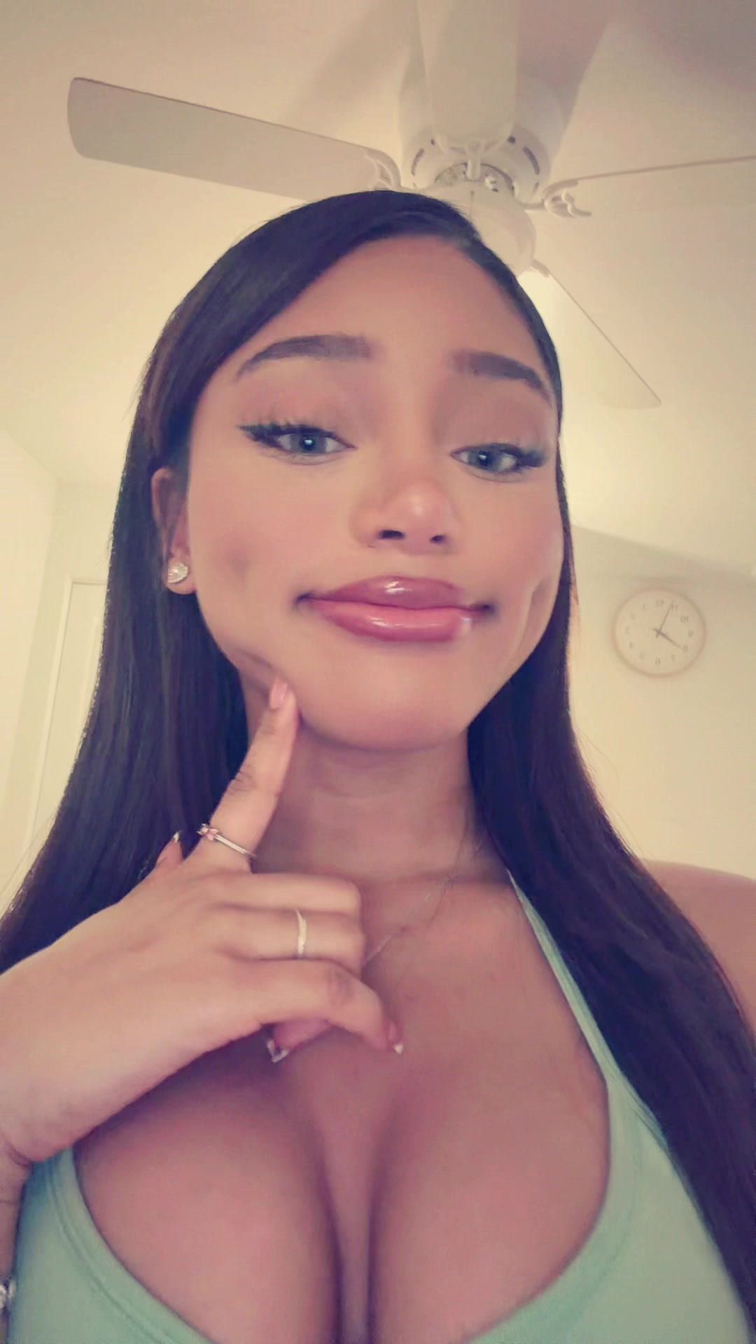 @ciarahrenaee