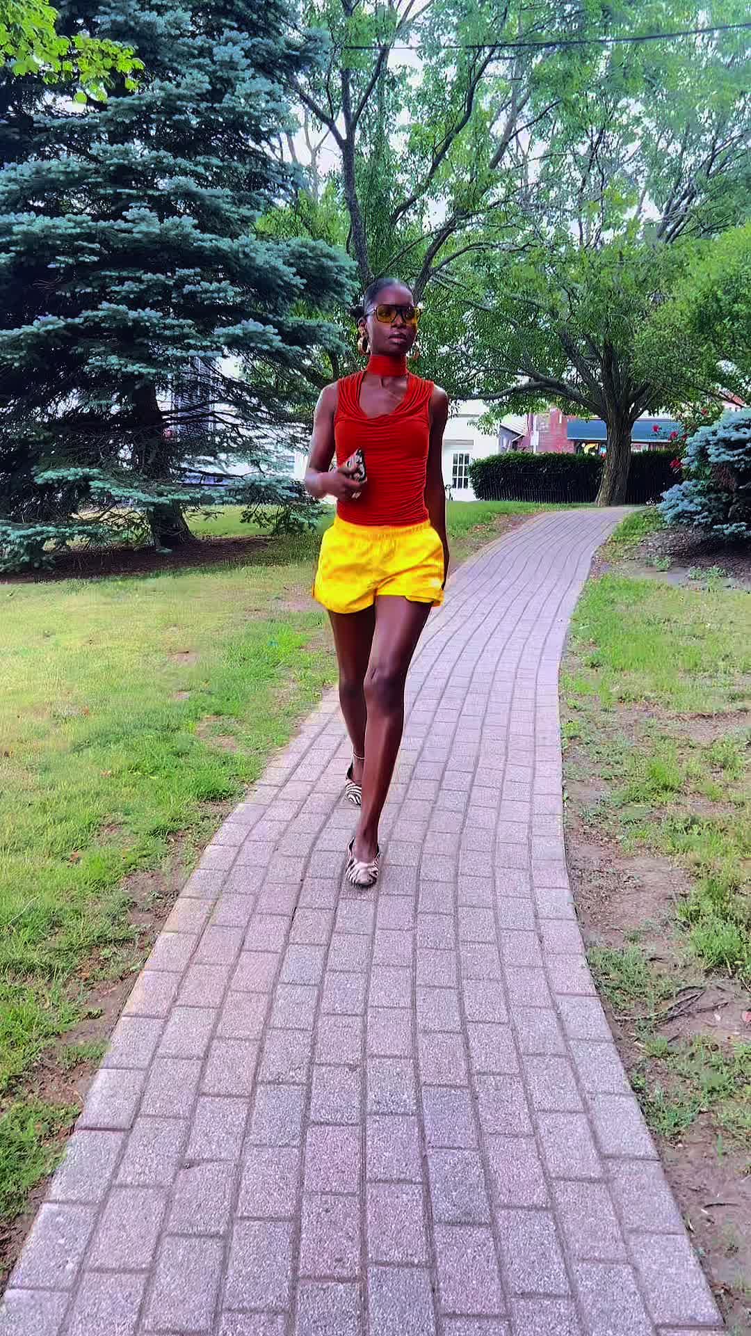 @stunninglymoi