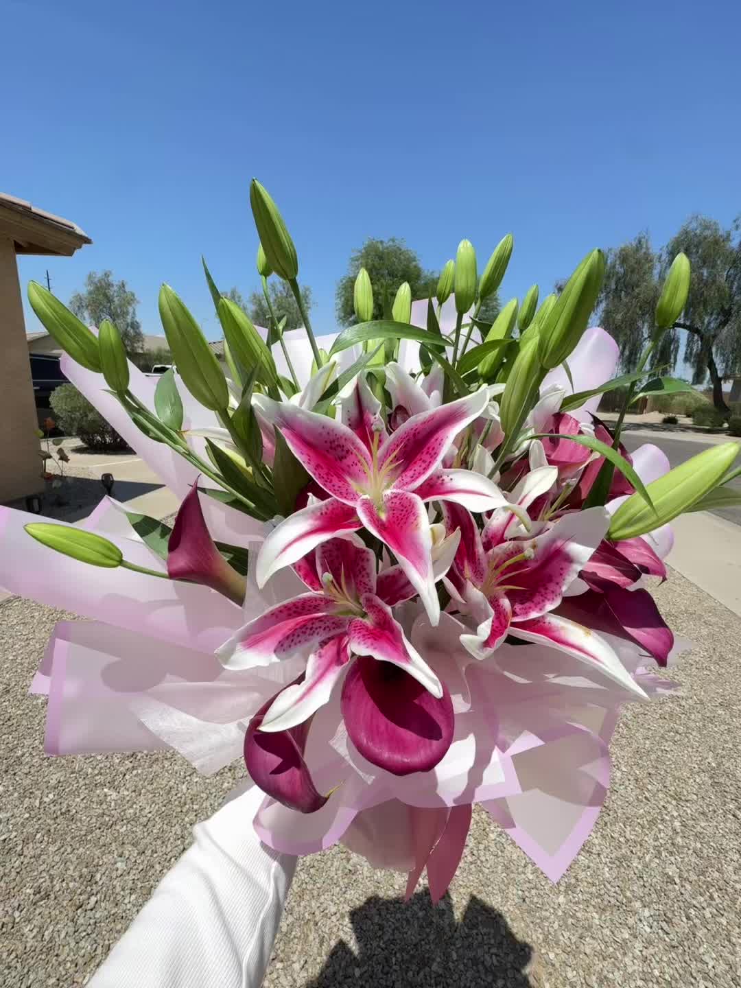@mzartofbloom_florist