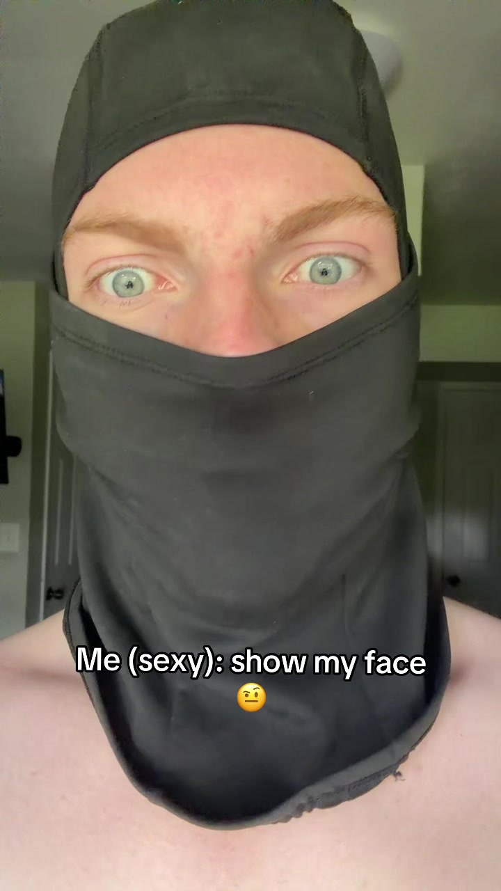 @FreakyAhCousin