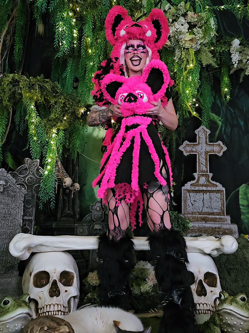 @TheTwistedHatter