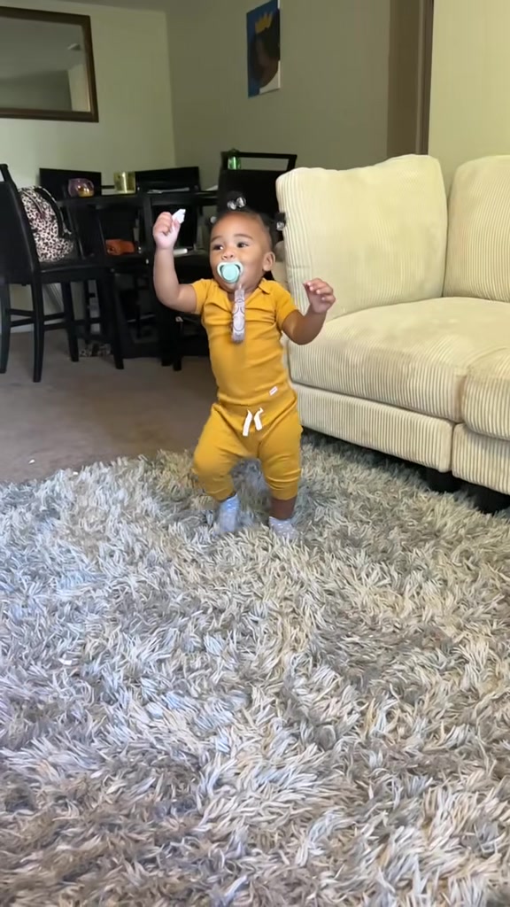 @Alani.