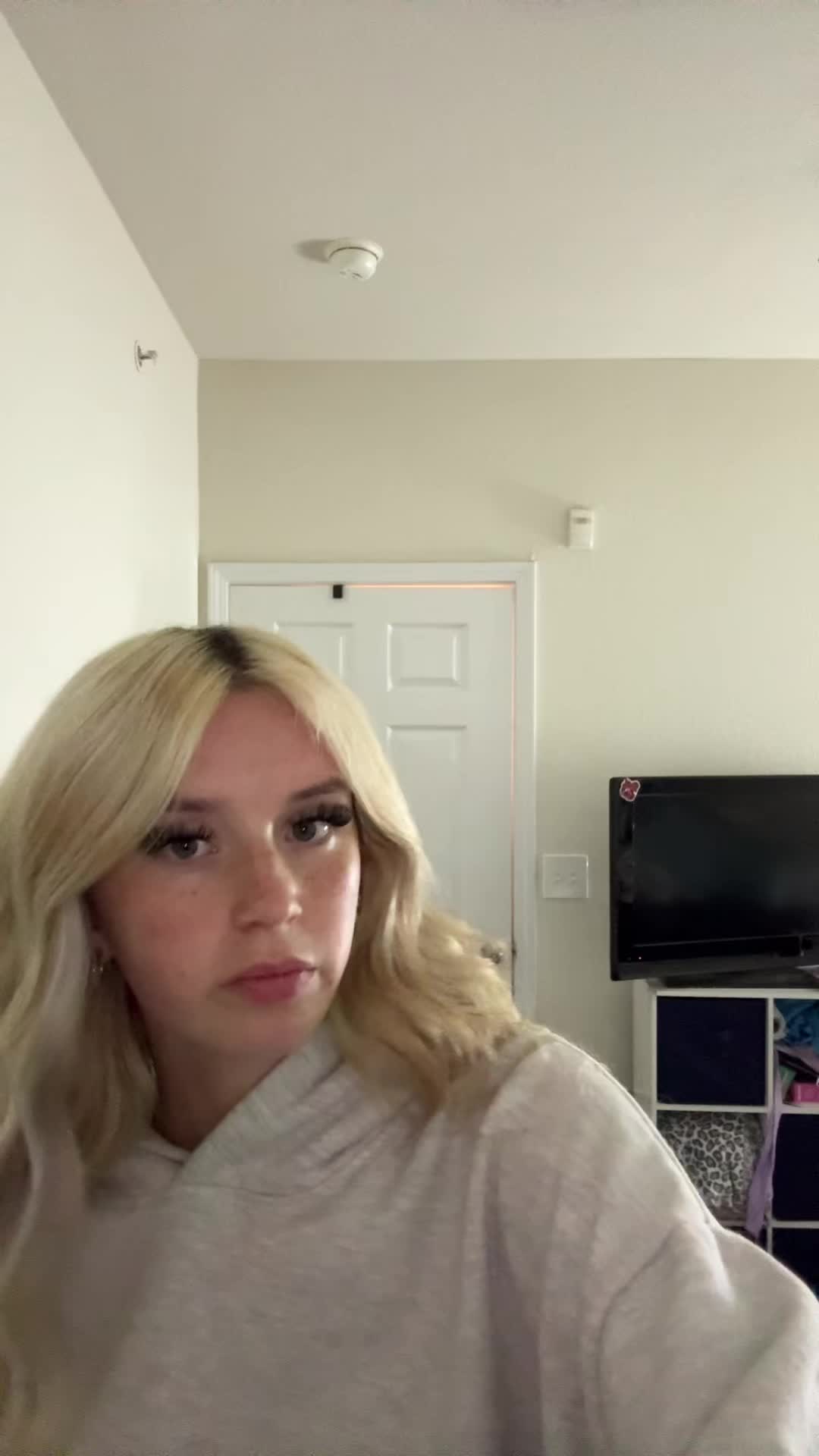 @ellies spam