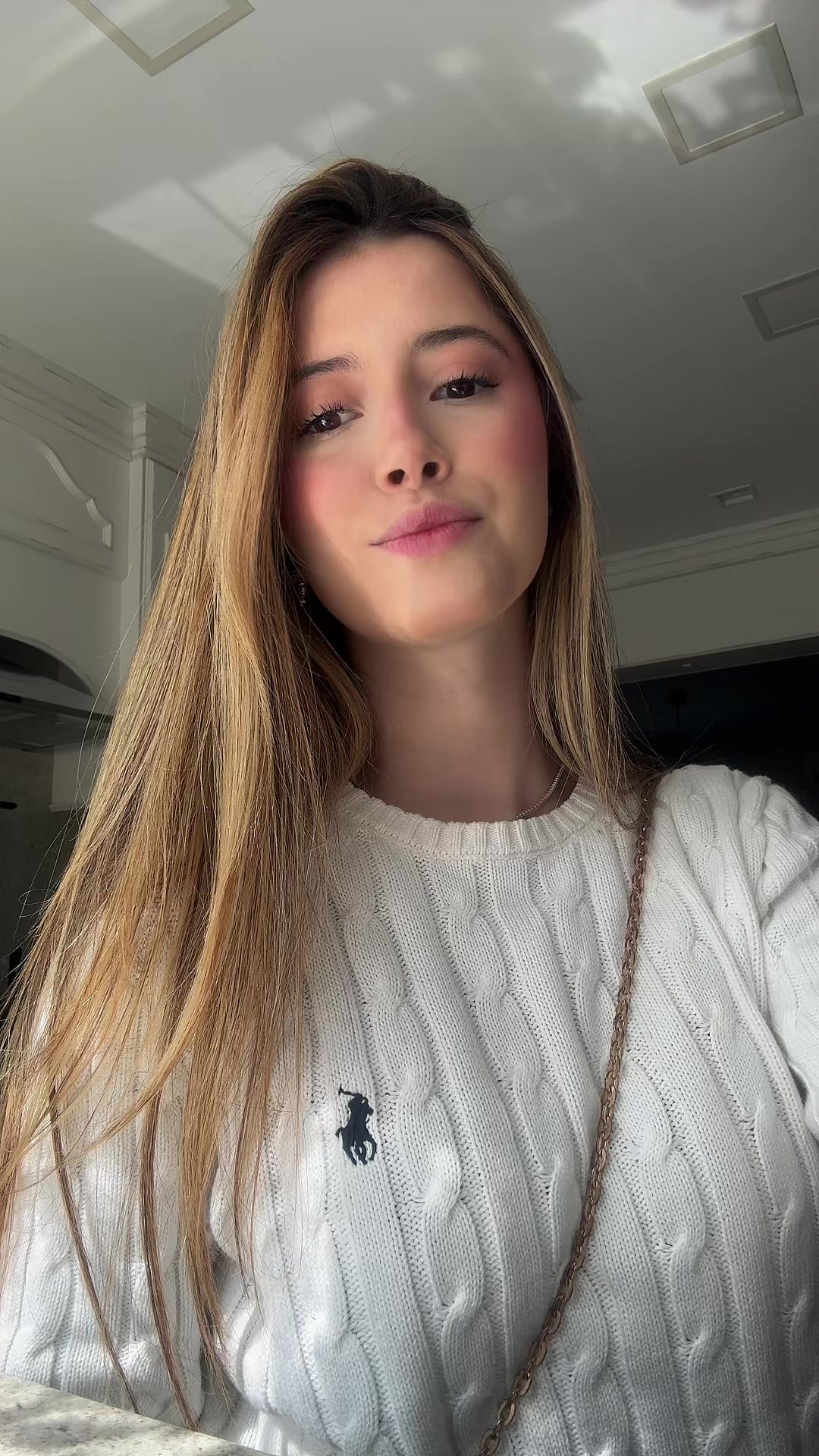 @laura