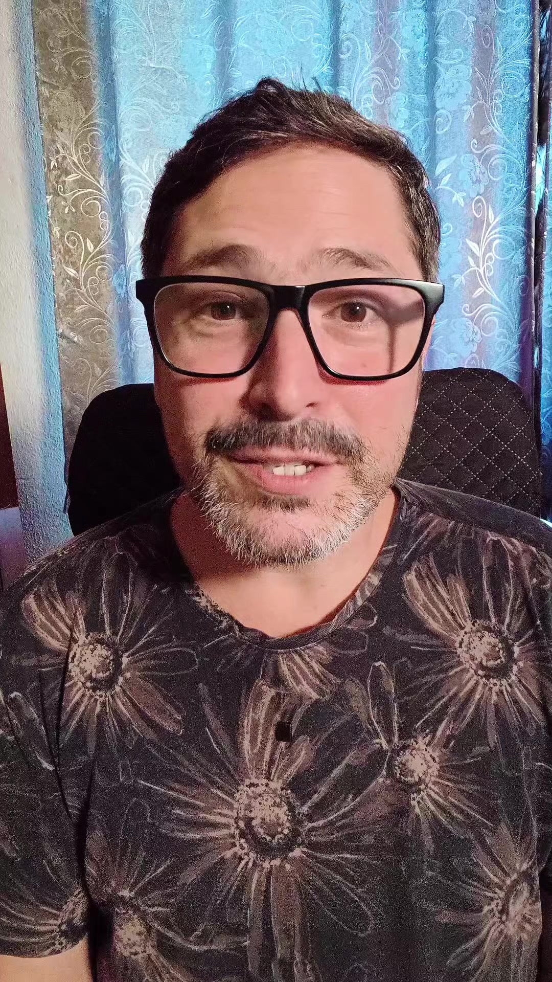 @Rodrigo Gambini | Escritor
