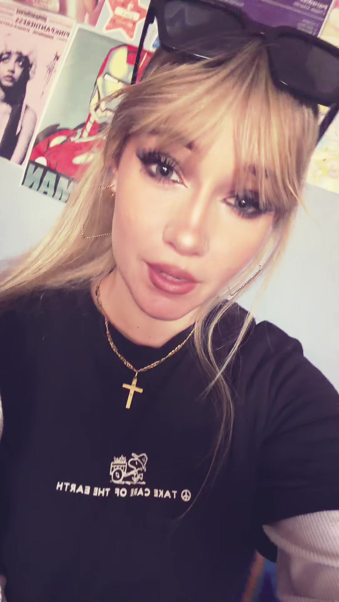 @⎊ linds ⎊