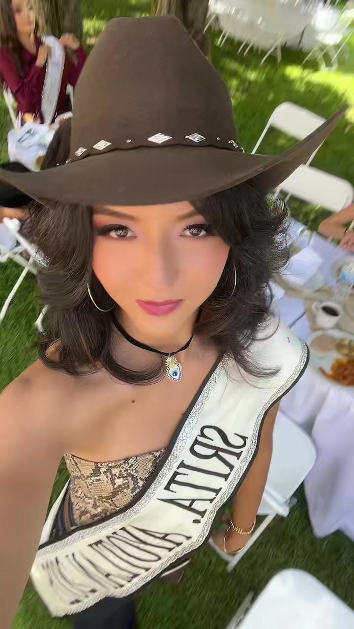 @Zitlaly Hernandez
