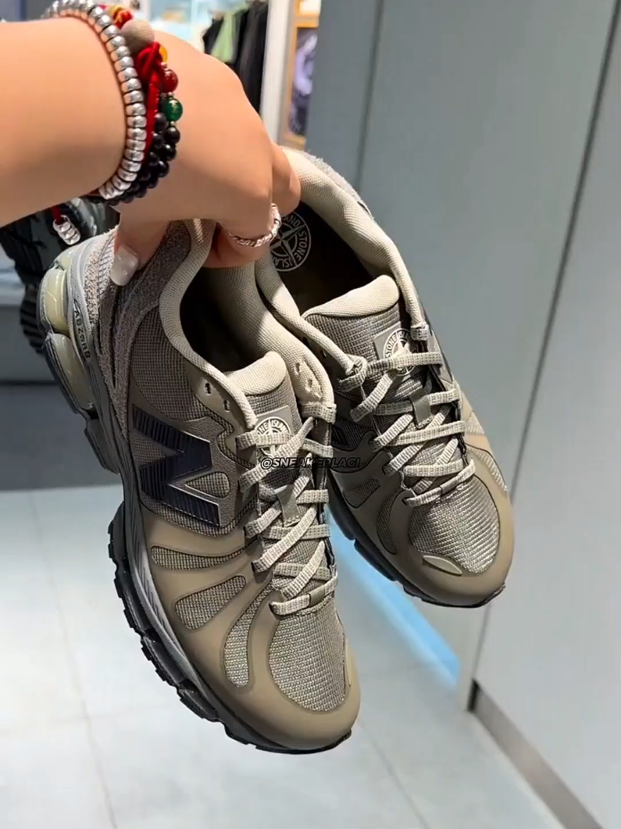 @𝙎𝙉𝙀𝘼𝙆𝙀𝙍𝙇𝘼𝙂𝙄