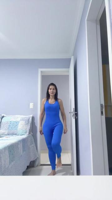 @Adriana Lima
