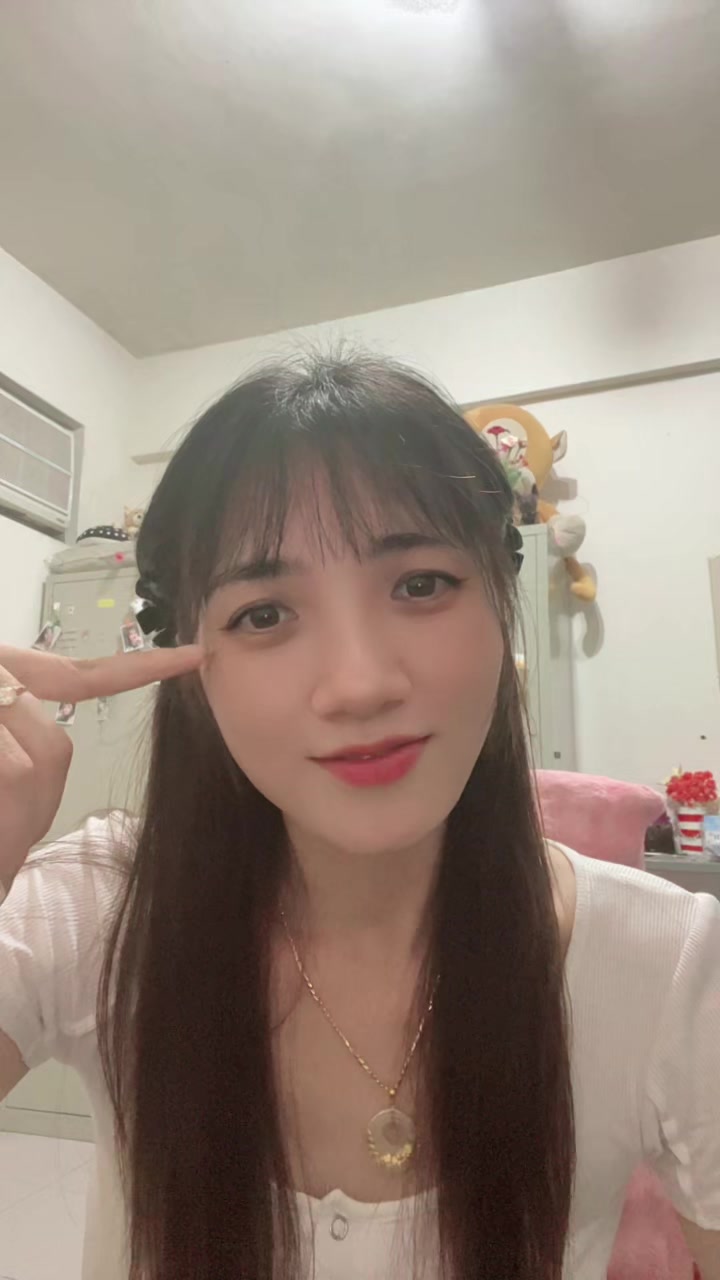 @ɱíʈ_ướʈ_37 💍
