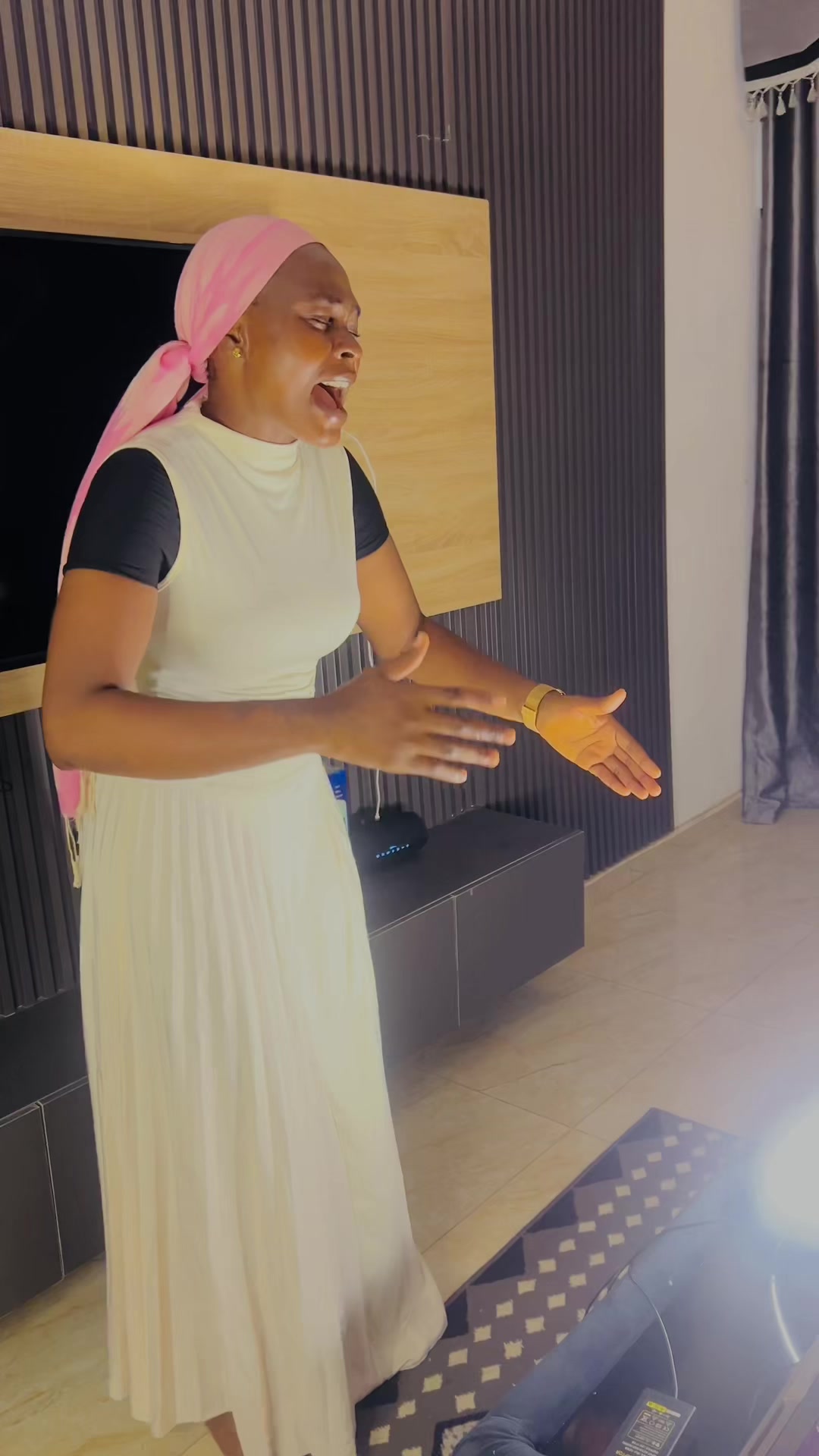 @Annienwamba