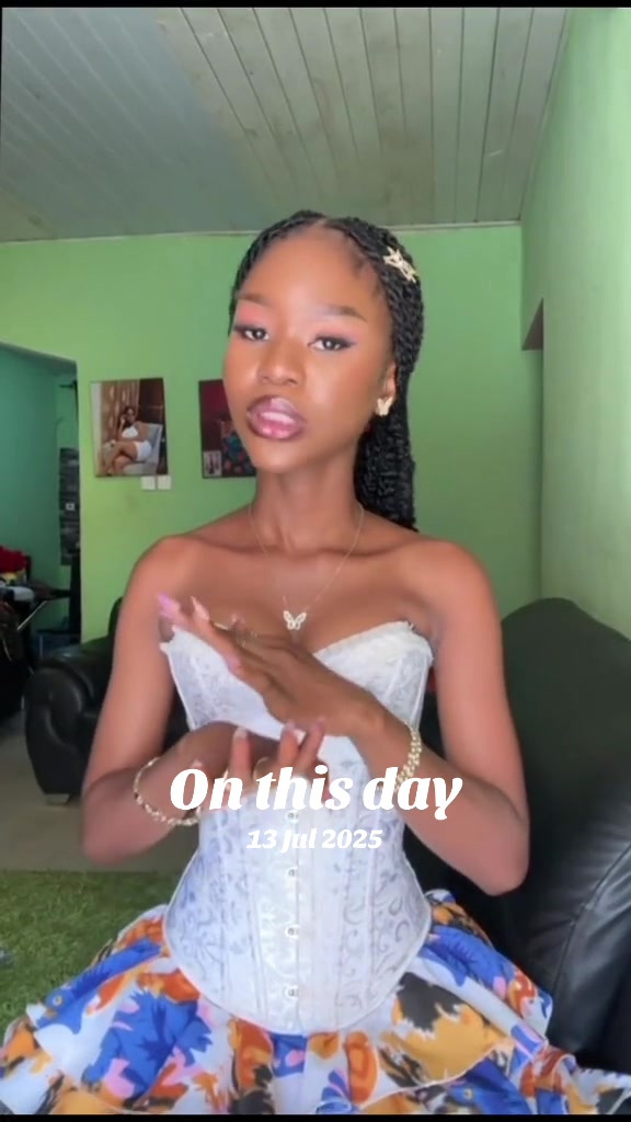 @illegurl⁷
