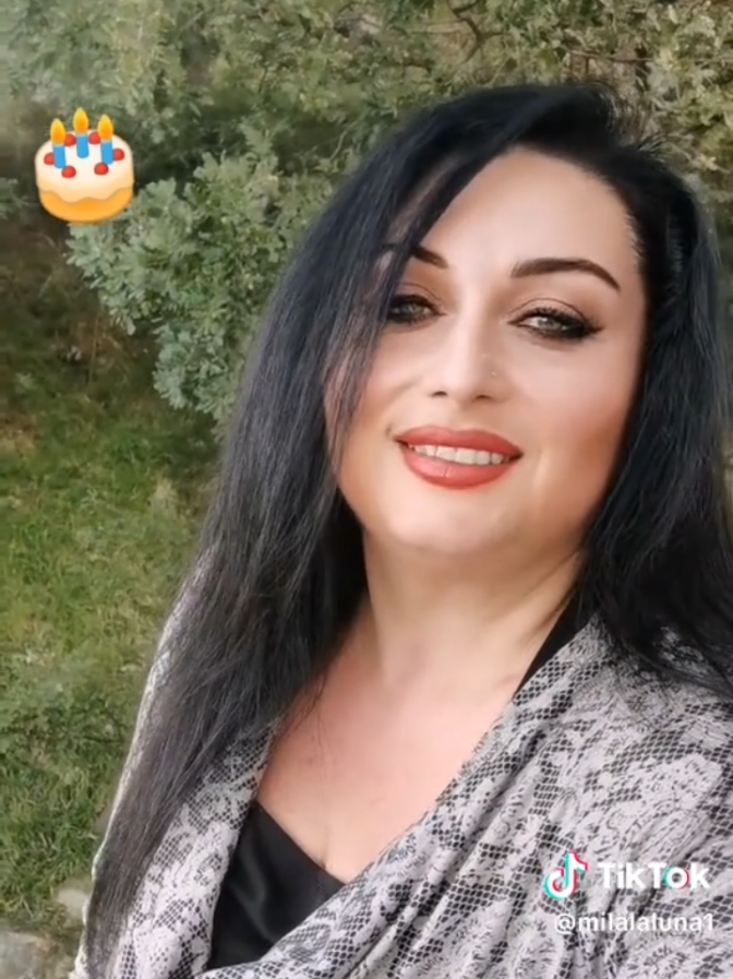 @laluna@