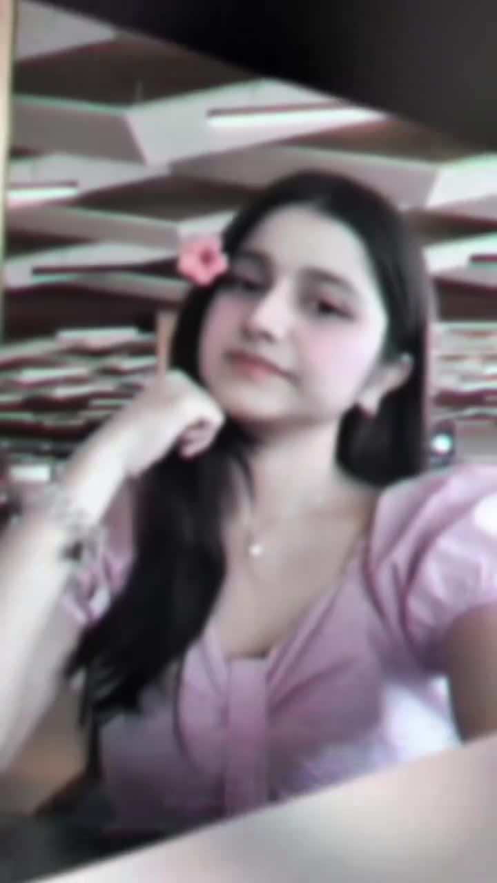 @🐼