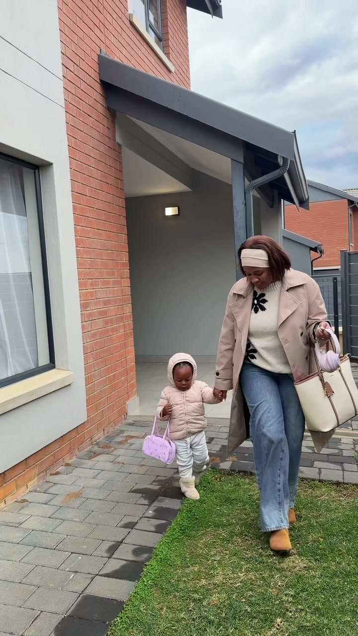 @Nthabi Claire Moloto 🌸