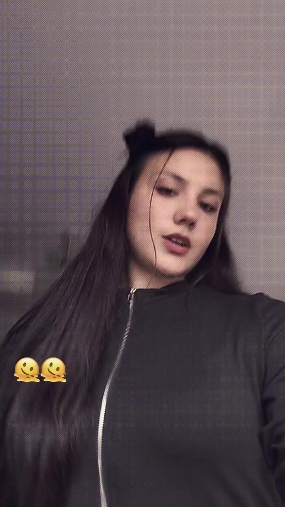 @nicoleta🫂