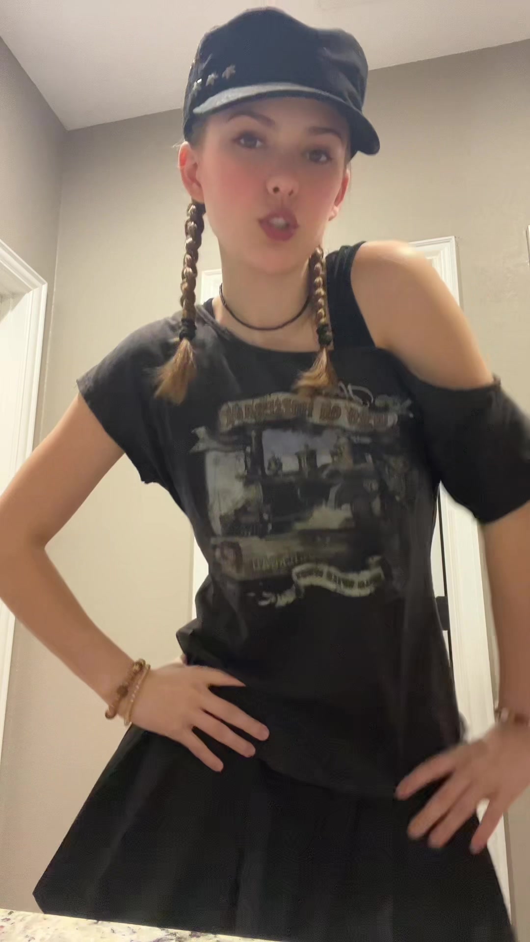 @jay_aye_see_eye