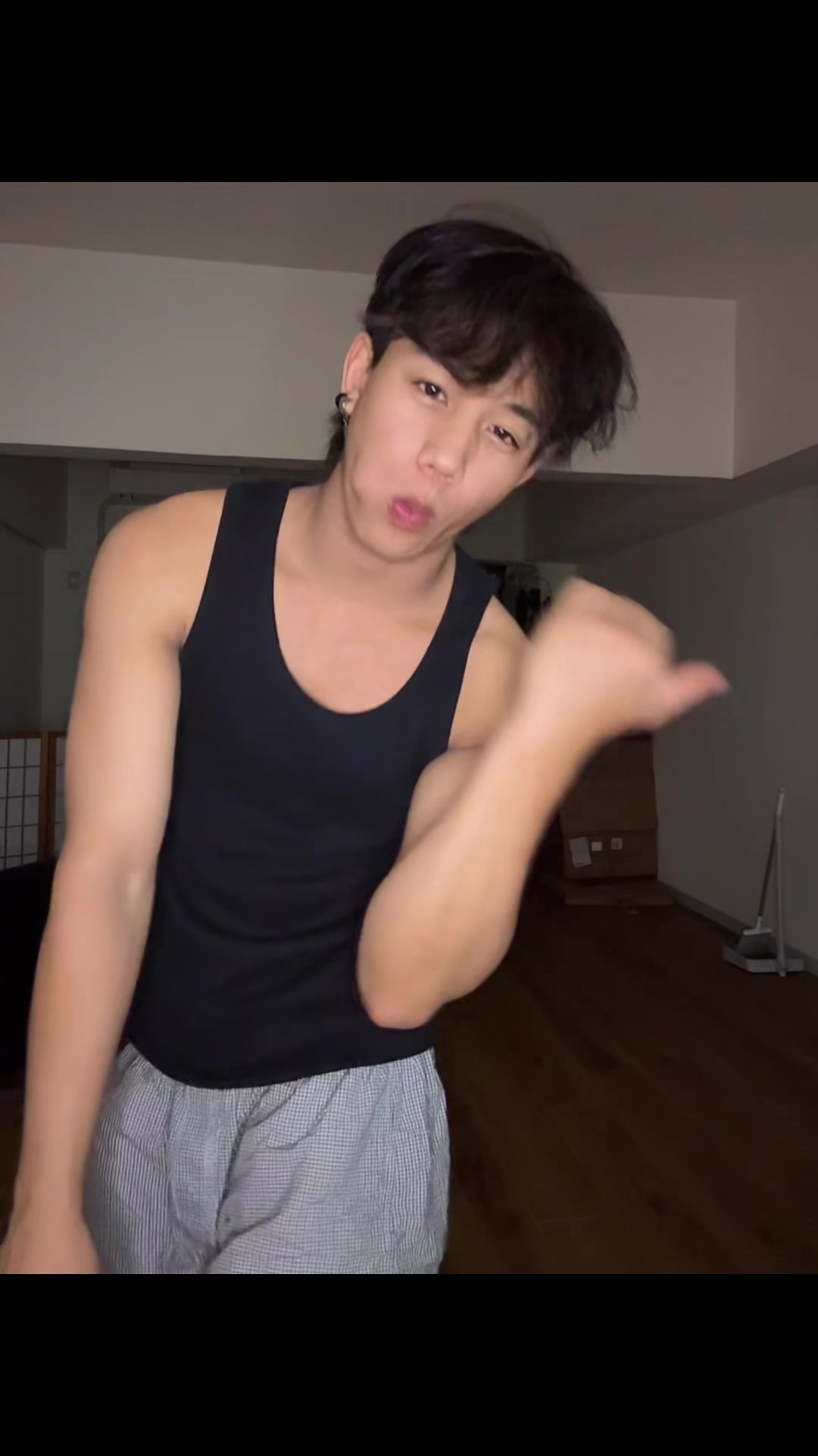 @๐๐๐๐๐๐ ๐