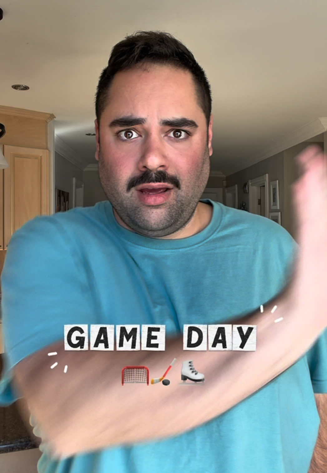 @mikechaar