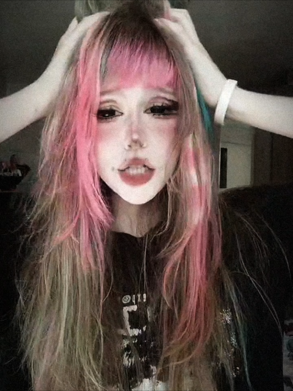 @𝓜𝓪𝓷𝓭𝓻𝓲𝓼♡