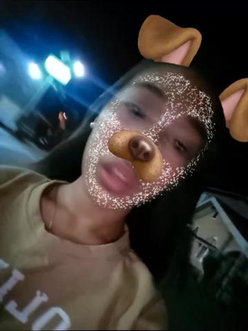 @Eva Mae/Hotmom