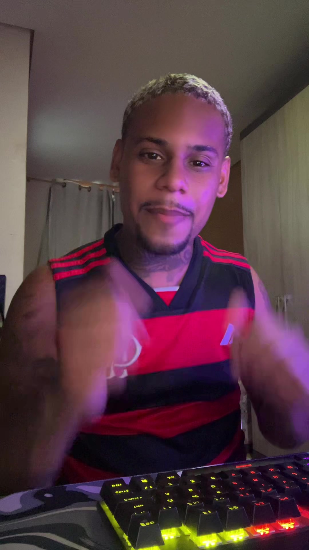 @VAI PT MANDA PRA ELAS 🌴🇨🇴