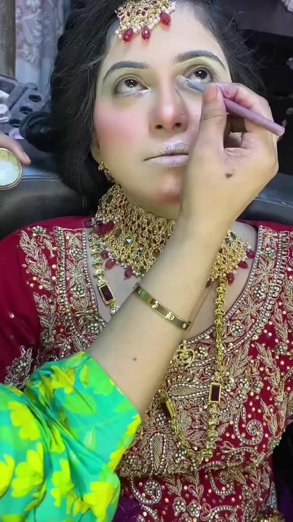 @Kiran Parlor Official