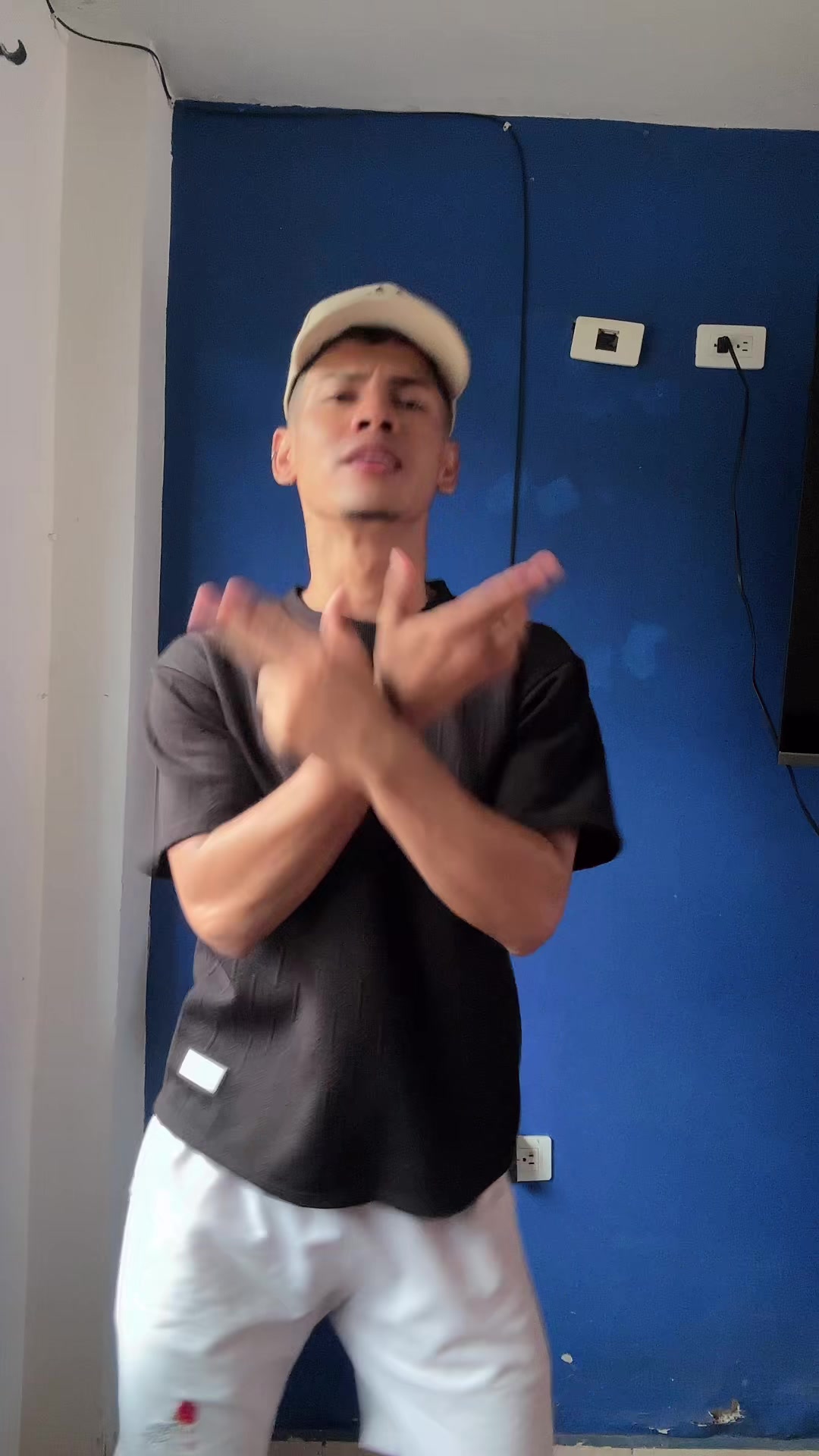@Julio Acuña