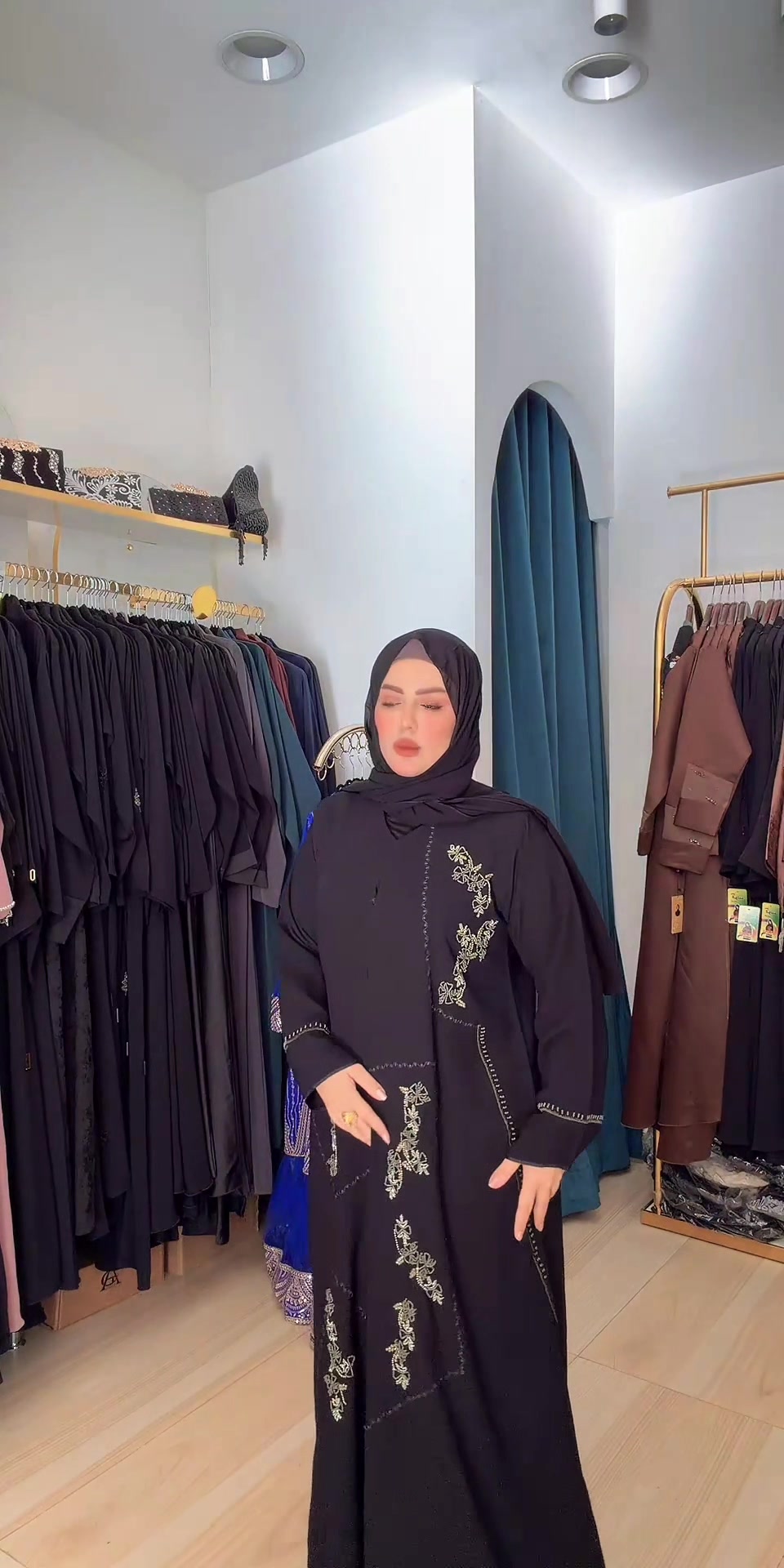 @بيلا للالبسة الخليجية